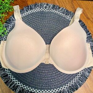 Gloria Vanderbilt Beige‎ Bra 36D
